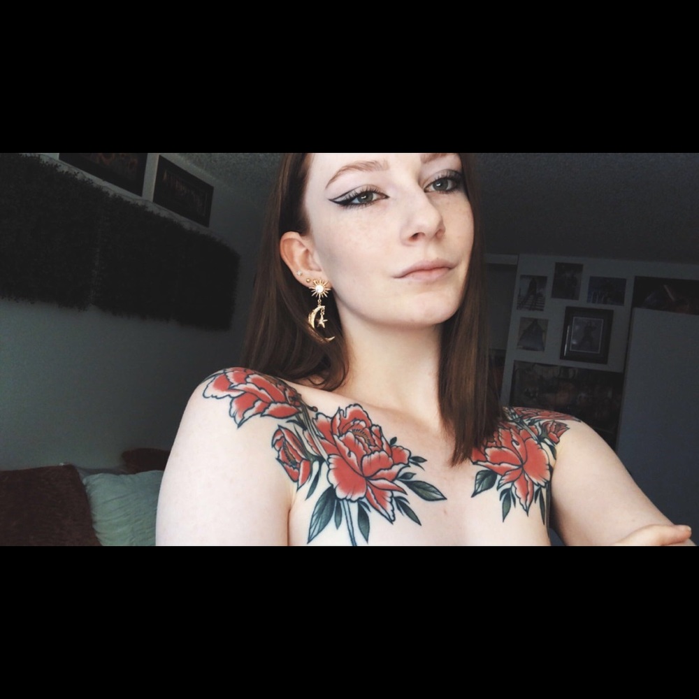 Meet your Posher, Caitlin